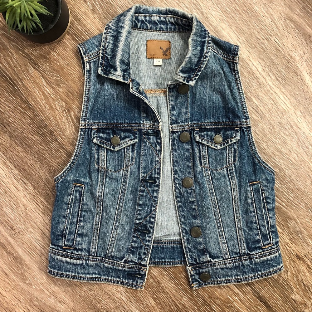 American Eagle Denim Vest Size XS